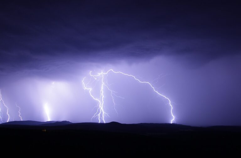flash-1455285_1280